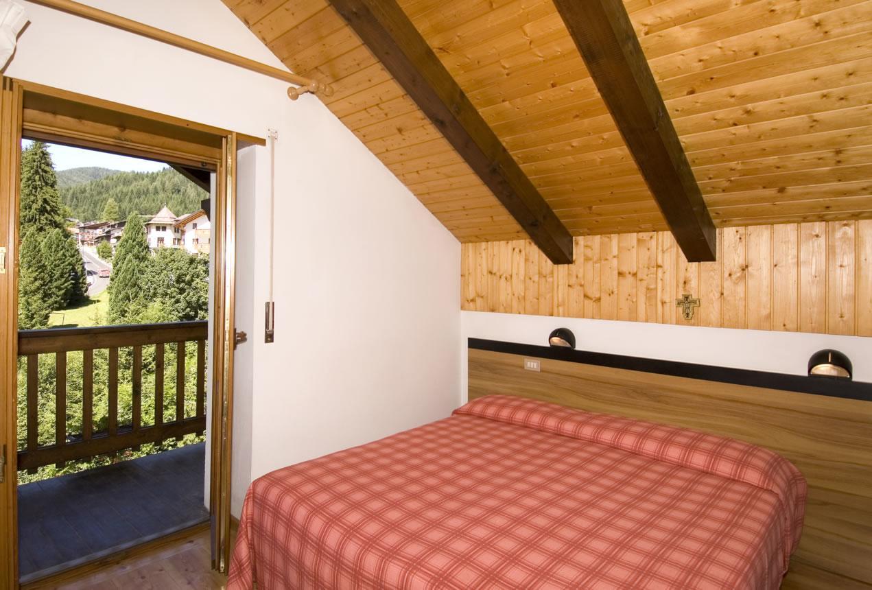 Casa Alpina Sant'Apollinare Hotel Falcade Buitenkant foto