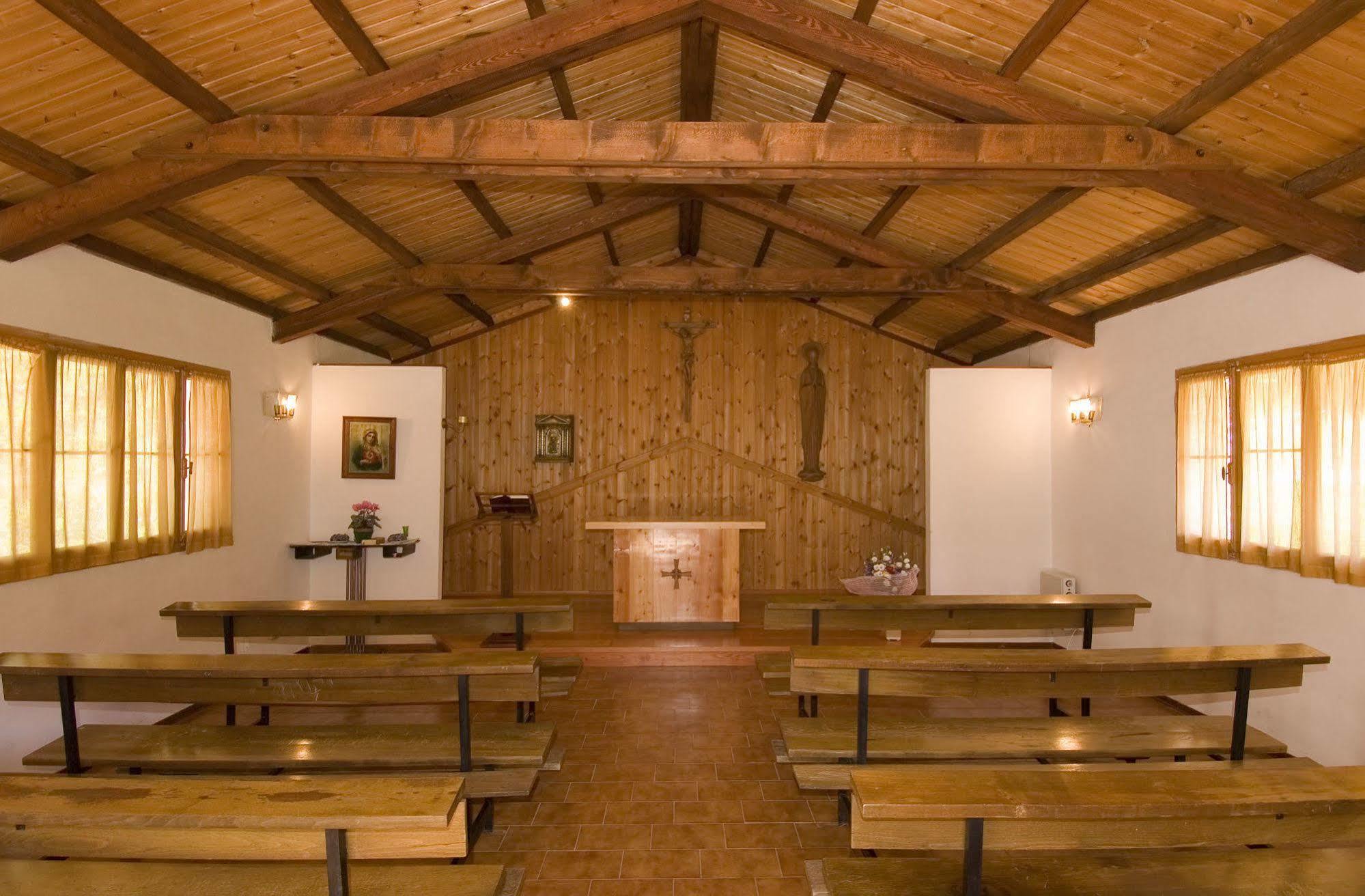 Casa Alpina Sant'Apollinare Hotel Falcade Buitenkant foto
